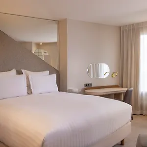 Beige 4*, Paris Frankreich